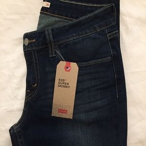 Levis 535 Super Skinny Jeans